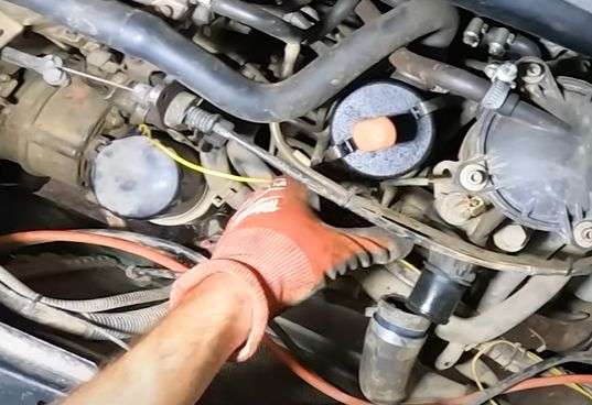 photo-Réparation moteur : guide complet des solutions pour votre voiture